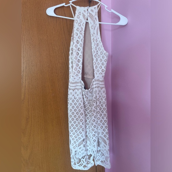 white/cream lace dress - Picture 3 of 5